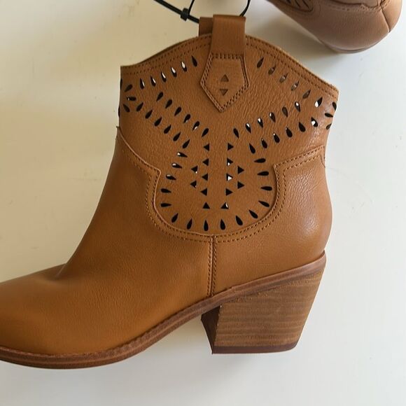 Marc Fisher Tan Giddyup Cowboy Bootie, Size 8, NWOT - Picture 8 of 11